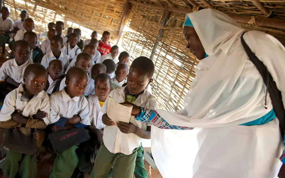 Kinder in einer Schule in Darfur, Sudan. | © UNICEF/UNI166535/Noorani Bildung: Kinder in einer Schule in Darfur, Sudan.