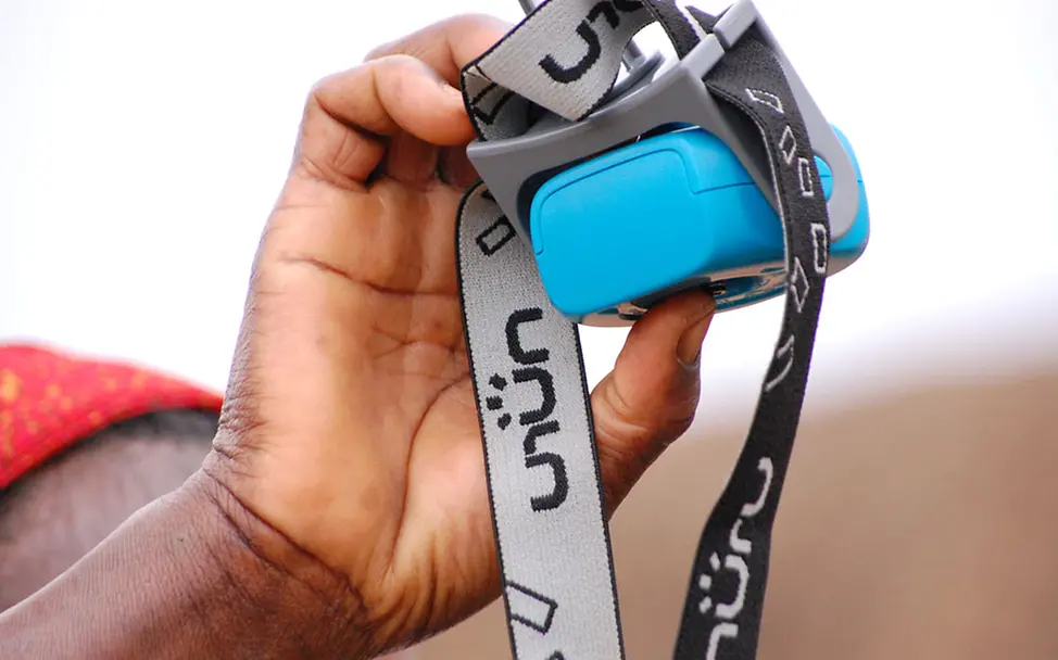 Die Lampen in Burundi heißen 'Nuru' - das bedeutet aufhellen | © UNICEF/Guerra Die Lampen in Burundi heißen 'Nuru' - das bedeutet aufhellen