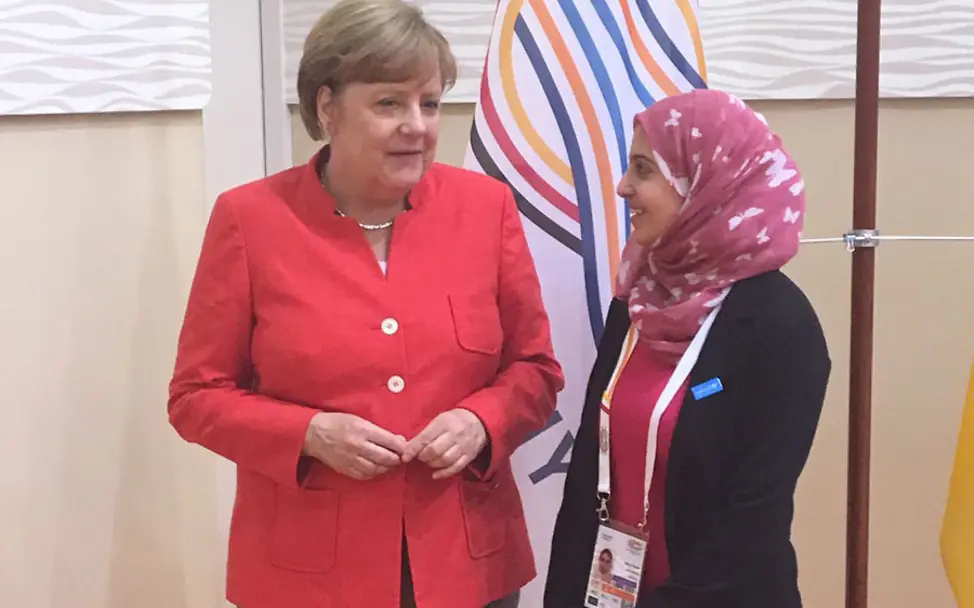Ein besonderer Moment für Muzoon war das Gespräch mit Angela Merkel | © UNICEF Muzoon im Gespräch mit Bundeskanzlerin Merkel