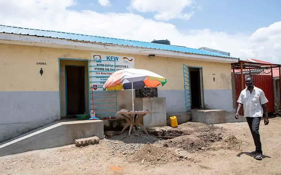 Die Sanitäranlage verbessert die Hygiene vor Ort. | © UNICEF/de la Guardia Südsudan: Die Sanitäranlage von UNICEF in der Stadt Juba.