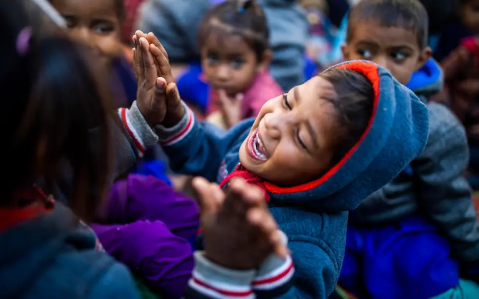 Indien: Kinder spielen und lachen | © UNICEF/Bhardwaj Indien: Kinder spielen und lachen
