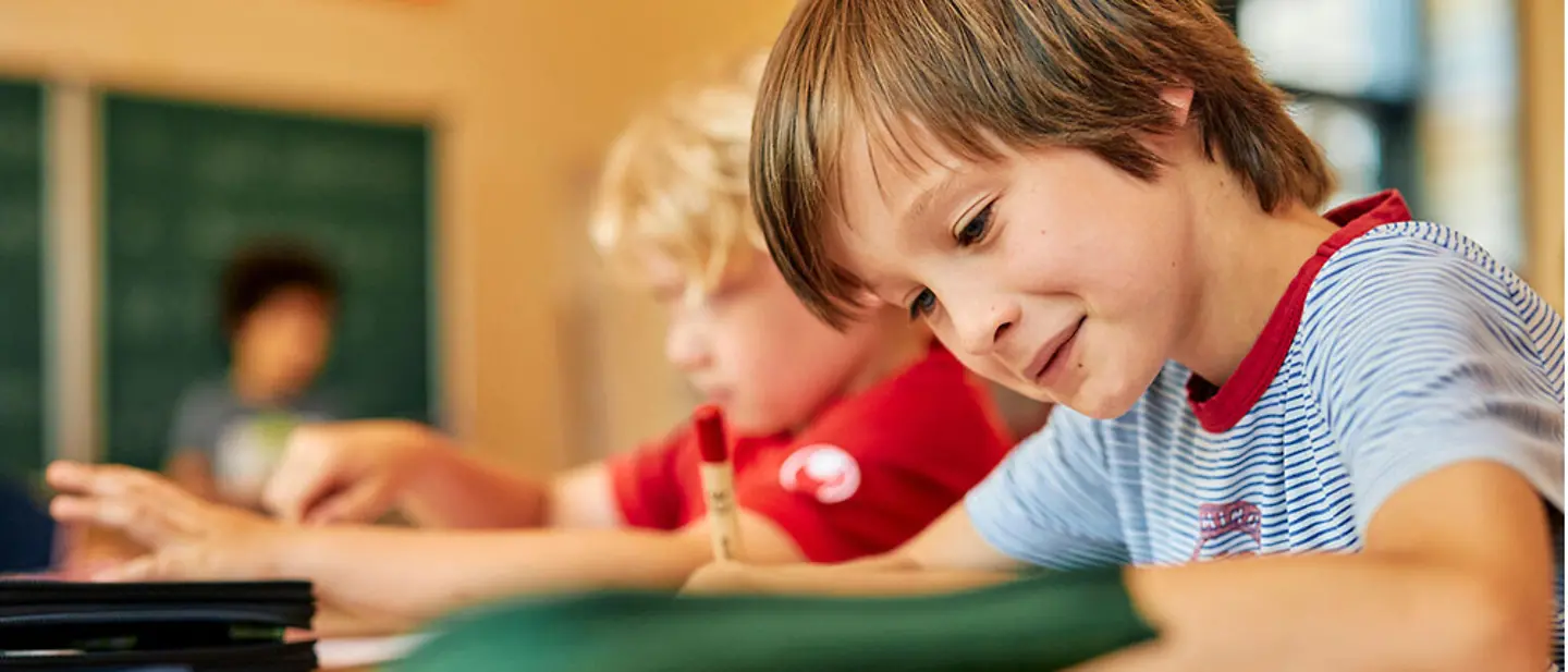 Florian während des Unterrichts in der Schule. | © UNICEF/Bänsch Florian während des Unterrichts in der Schule.