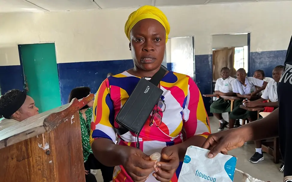 Gibraltar Public School, Diskussion mit Girls Club, Hawa | © UNICEF/UNI560820/Bücker Gibraltar Public School, Diskussion mit Girls Club, Hawa.