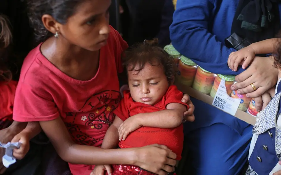 Kinder in in einer von UNICEF unterstützen Gesundheitsstation | © UNICEF/El Baba Gaza: Kinder in in einer von UNICEF unterstützen Gesundheitsstation