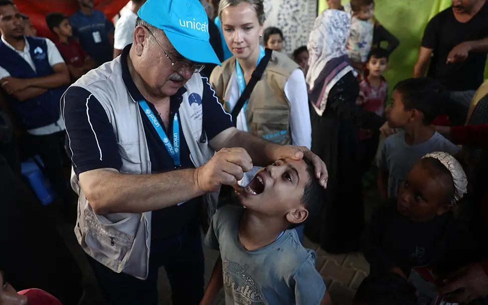 Gaza: Junge wird geimpft. | UNICEF/El Baba Gaza: Junge wird geimpft.