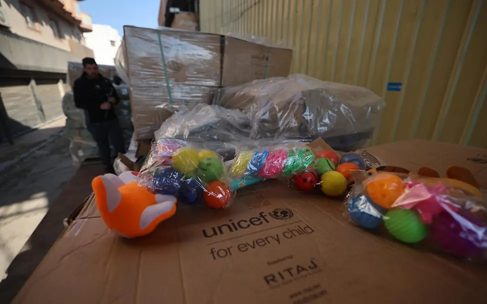 Lieferung mit Spiel-und Freizeitmaterialien für Kinder. | © UNICEF/El Baba Gaza News: Lieferung mit Spiel-und Freizeitmaterialien für Kinder.