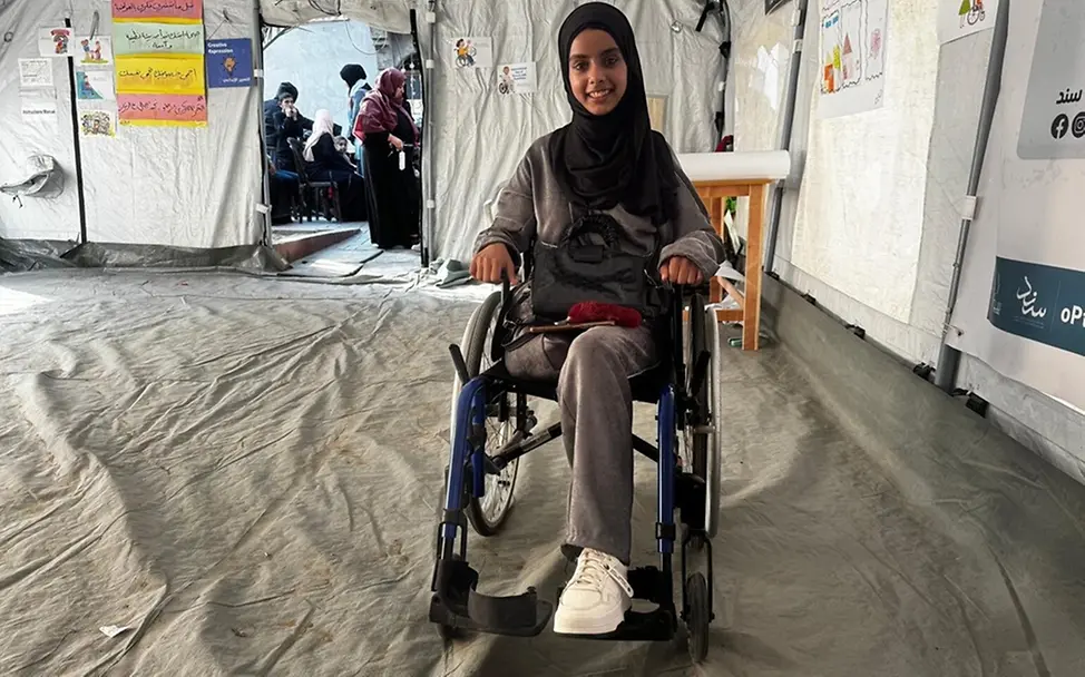 Asma (14) arbeitet mit psychologischer Unterstützung daran ihre schweren Traumata aufzuarbeiten.| © UNICEF/Eleyan Gaza News: Asma (14) arbeitet mit psychologischer Unterstützung daran ihre schweren Traumata aufzuarbeiten.