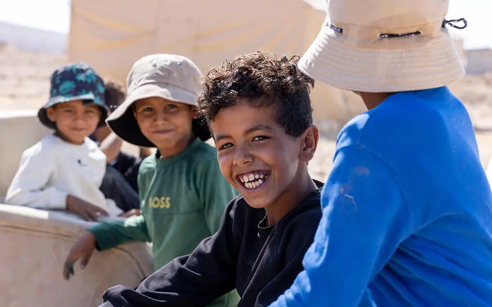 Palästinenische Kinder in einer Beduinengemeinschaft im Westjordanland | © UNICEF/Izhiman Aufwachsen im Westjordanland: Palästinenische Kinder in einer Beduinengemeinschaft im Westjordanland.
