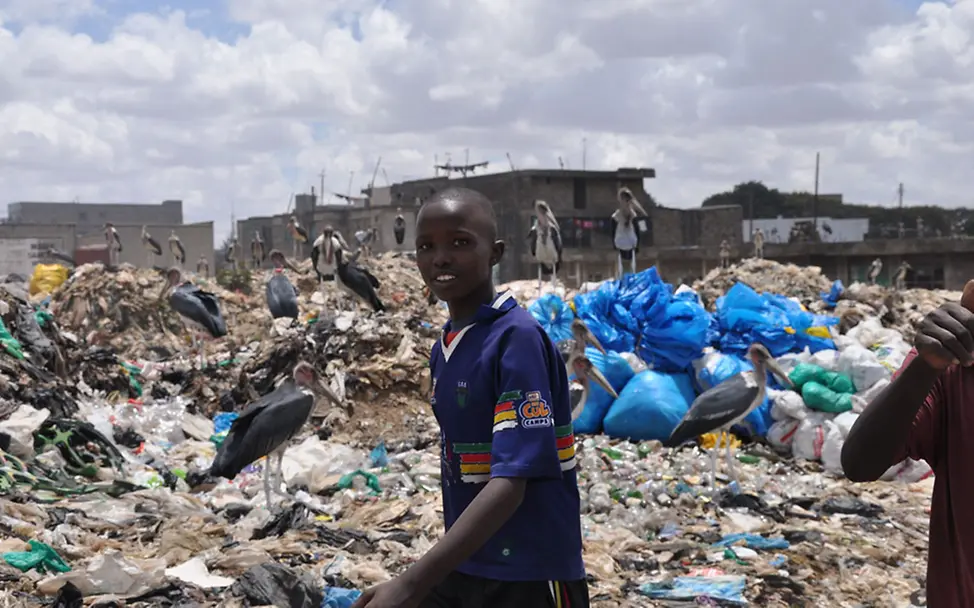 John Kinyanjui lebt im Korogocho Slum in Kenia, wo die sanitäre Versorgung sehr schlecht ist | © UNICEF Kenia: Trinkwasser und Hygiene