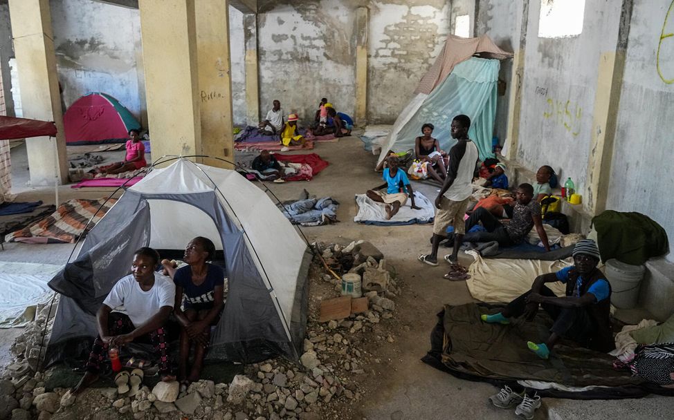 Kriminalität in Haiti: Zehntausende Familien auf der Flucht vor Bandengewalt