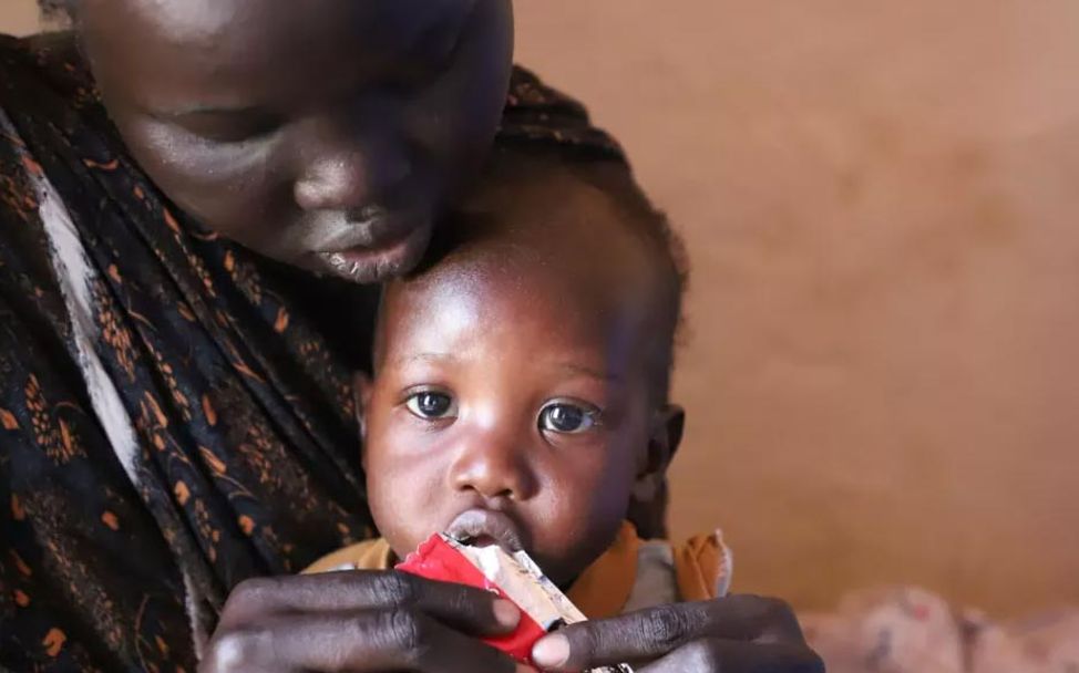 Südsudan Hungerkrise: Südsudanesischen Familien fehlen in der aktuellen Krise Grundnahrungsmittel 