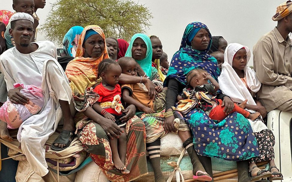 Sudan Krieg: Millionen Menschen sind auf der Flucht vor der Gewalt im Sudan 
